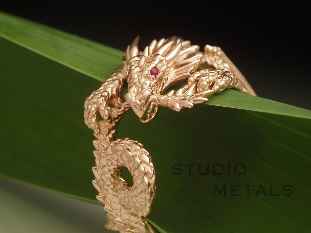 Men's Dragon 18K Gold Ring with Elephant Tail Hair | AME Jewellery