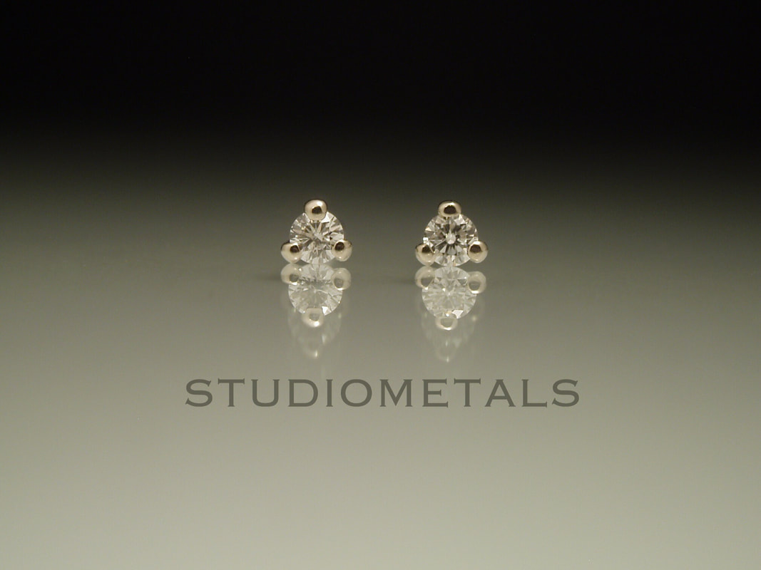 3-prong Diamond Solitaire Stud Earrings Tiny Diamond Studs Dainty