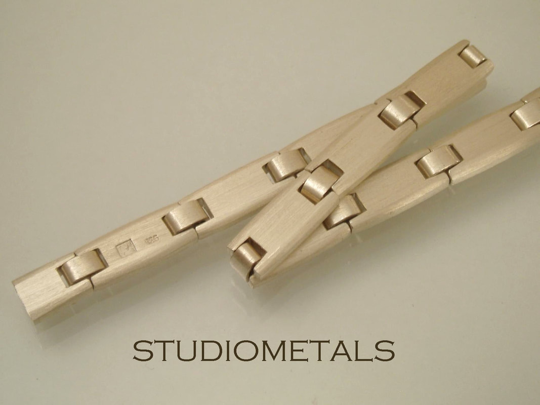 Handmade, solid sterling silver modern bar link chain bracelet for men.
