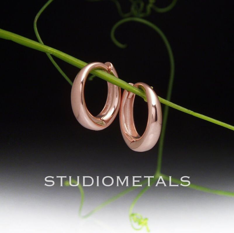 11mm polished rose gold huggie hoops